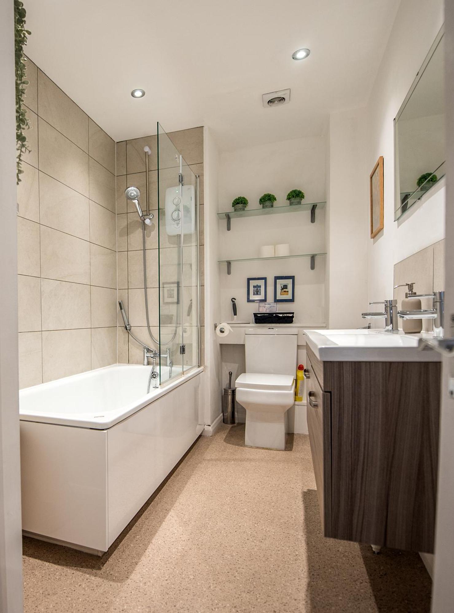 Grosvenor Pad - Lovely 2-Bed Flat - Free On Street Parking Μπαθ Εξωτερικό φωτογραφία