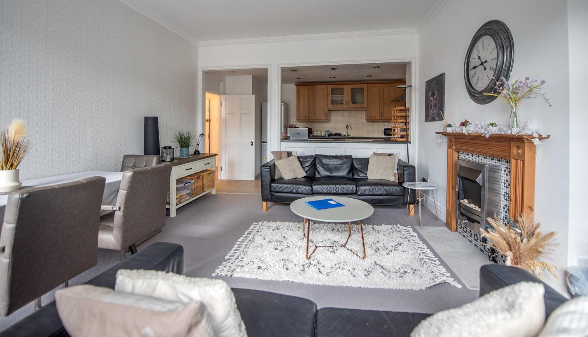 Grosvenor Pad - Lovely 2-Bed Flat - Free On Street Parking Μπαθ Εξωτερικό φωτογραφία